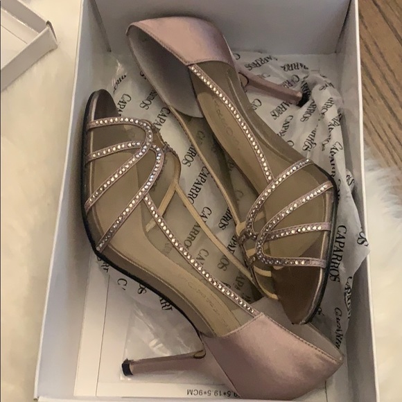 Caparros heels - Picture 2 of 5